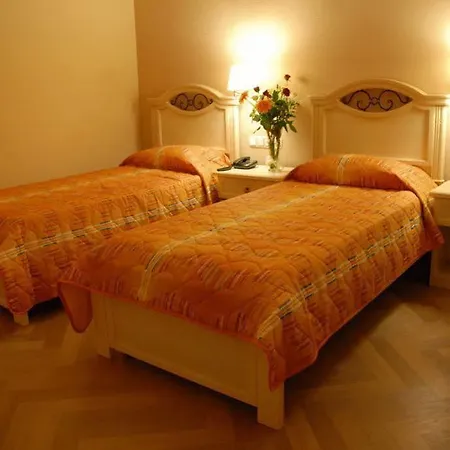 Hotel Oasis Skala (Laconia)