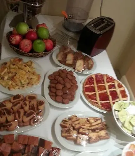 Oasis Szálloda Szkála